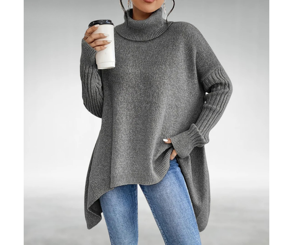 Jana | Pulover Oversized cu Guler Înalt și Tiv Asimetric