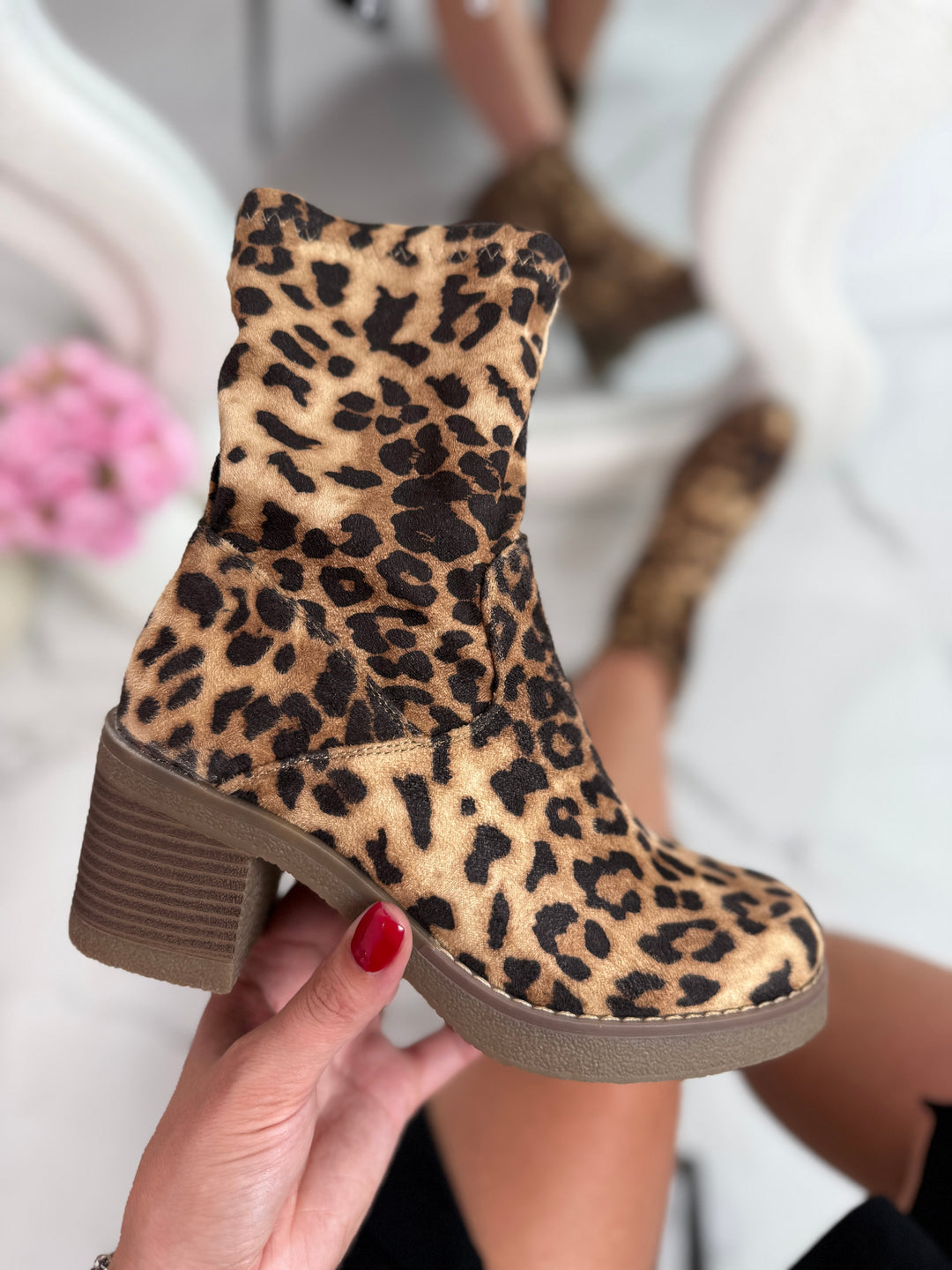 Leo 27 Sneakers