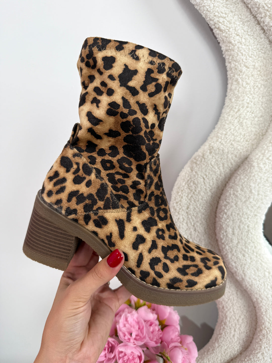 Leo 27 Sneakers