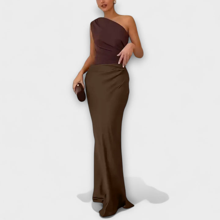 Maksimalus Suknelė su Atvira Petneša