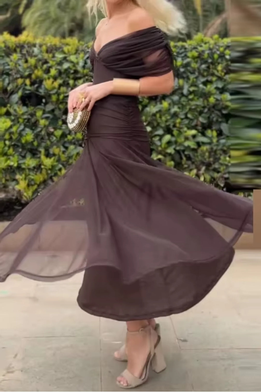 Fiorella | Rochie maxi elegantă cu decolteu drapat