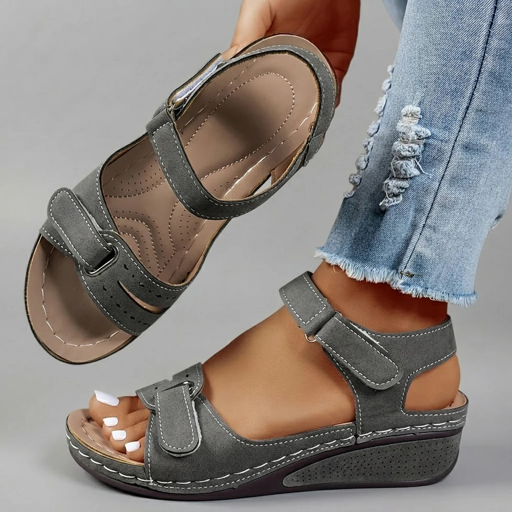 Celia | Sandale Confortabile cu Talpă Tip Platformă și Barete Velcro