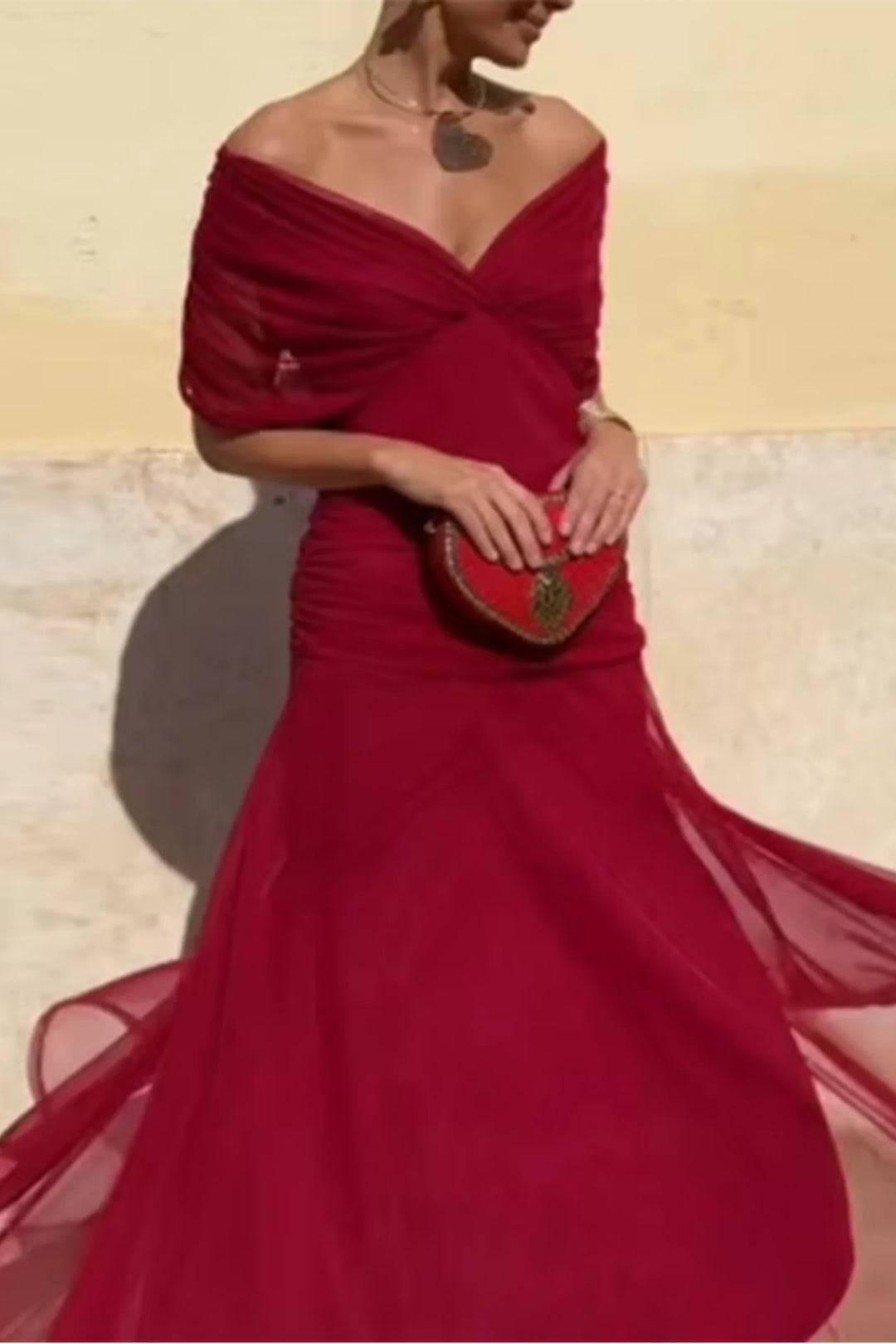 Fiorella | Rochie maxi elegantă cu decolteu drapat